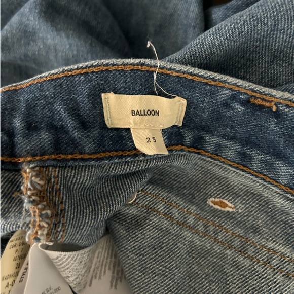 Madewell Balloon Jeans Medium Wash - Picture 8 of 9